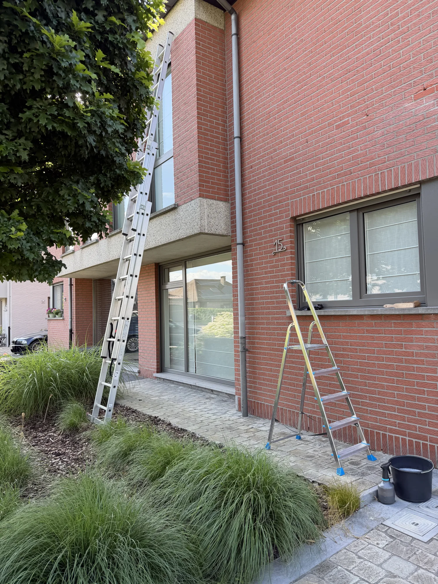 Gevel en ramen na professionele reiniging – realisatie 9